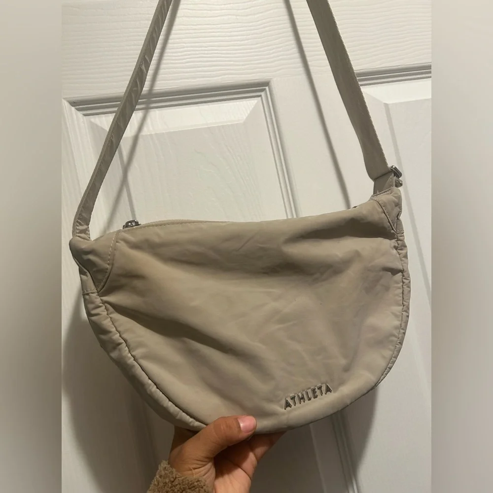 Athleta crossbody bag - Picture 1 of 10